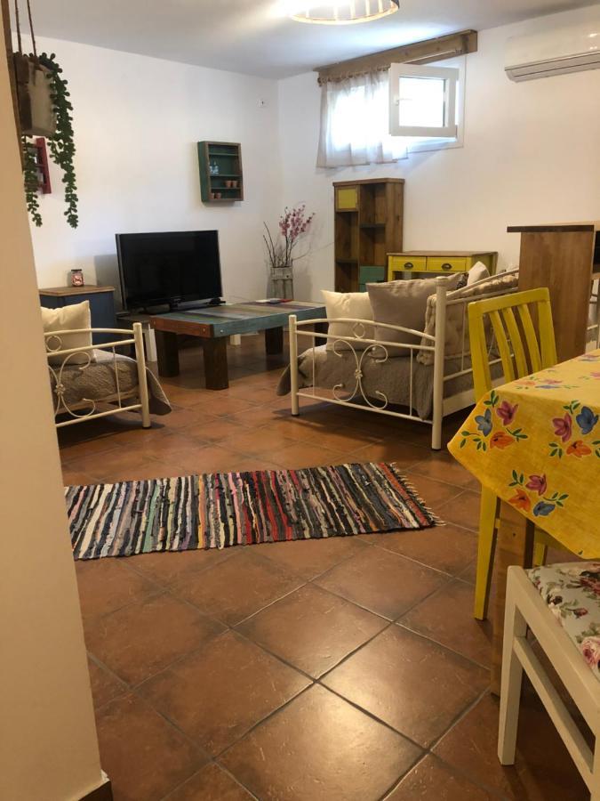 Country Flat Maria Daire Evropouloi Dış mekan fotoğraf